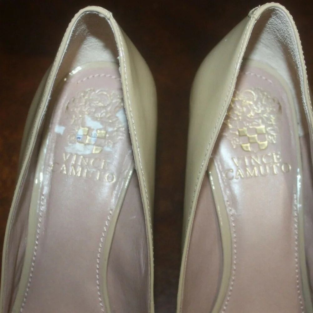 Vince Camuto Nude Patent Leather Platform Heels Padded insole Classic 7.5 NEW…